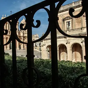 Apartment Pepe Concetta E La Movida, Noto